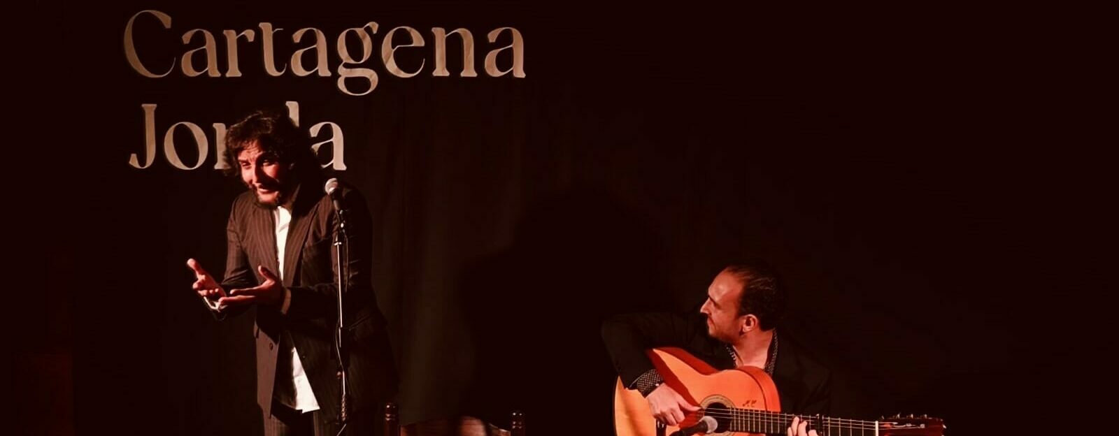 La voz dulce que hiere